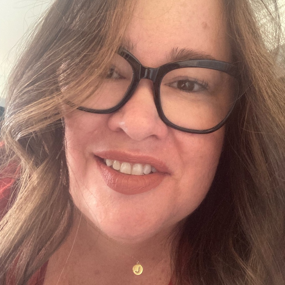 Meet your Posher, Julie